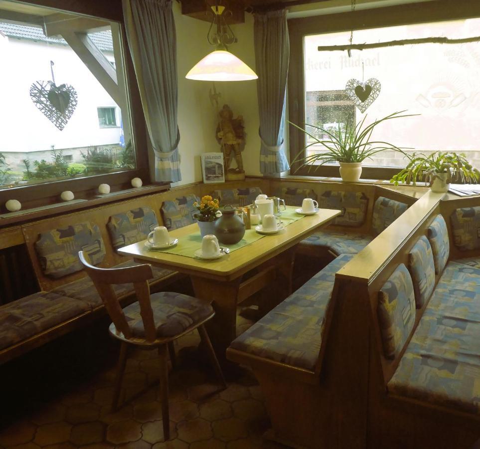 Pension Gasthof Zum Lamm Бишофсхайм-ан-дер-Рён Экстерьер фото